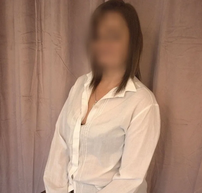 Angelica, 38