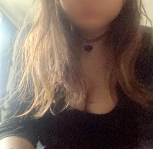Jasmine, 28