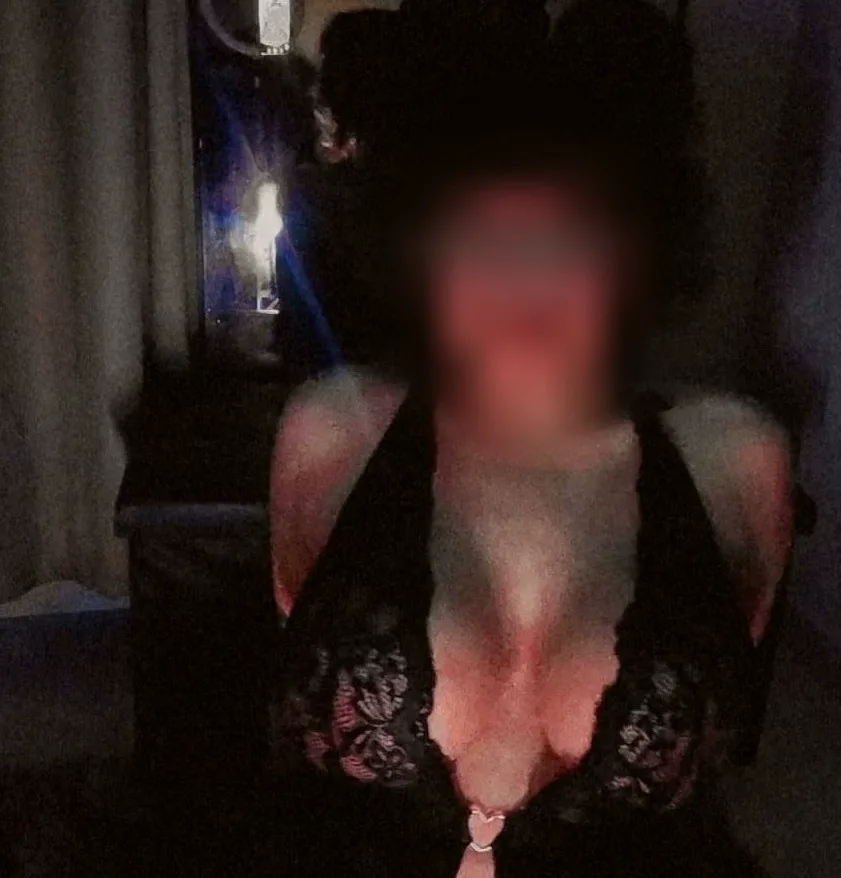 Vera, 21